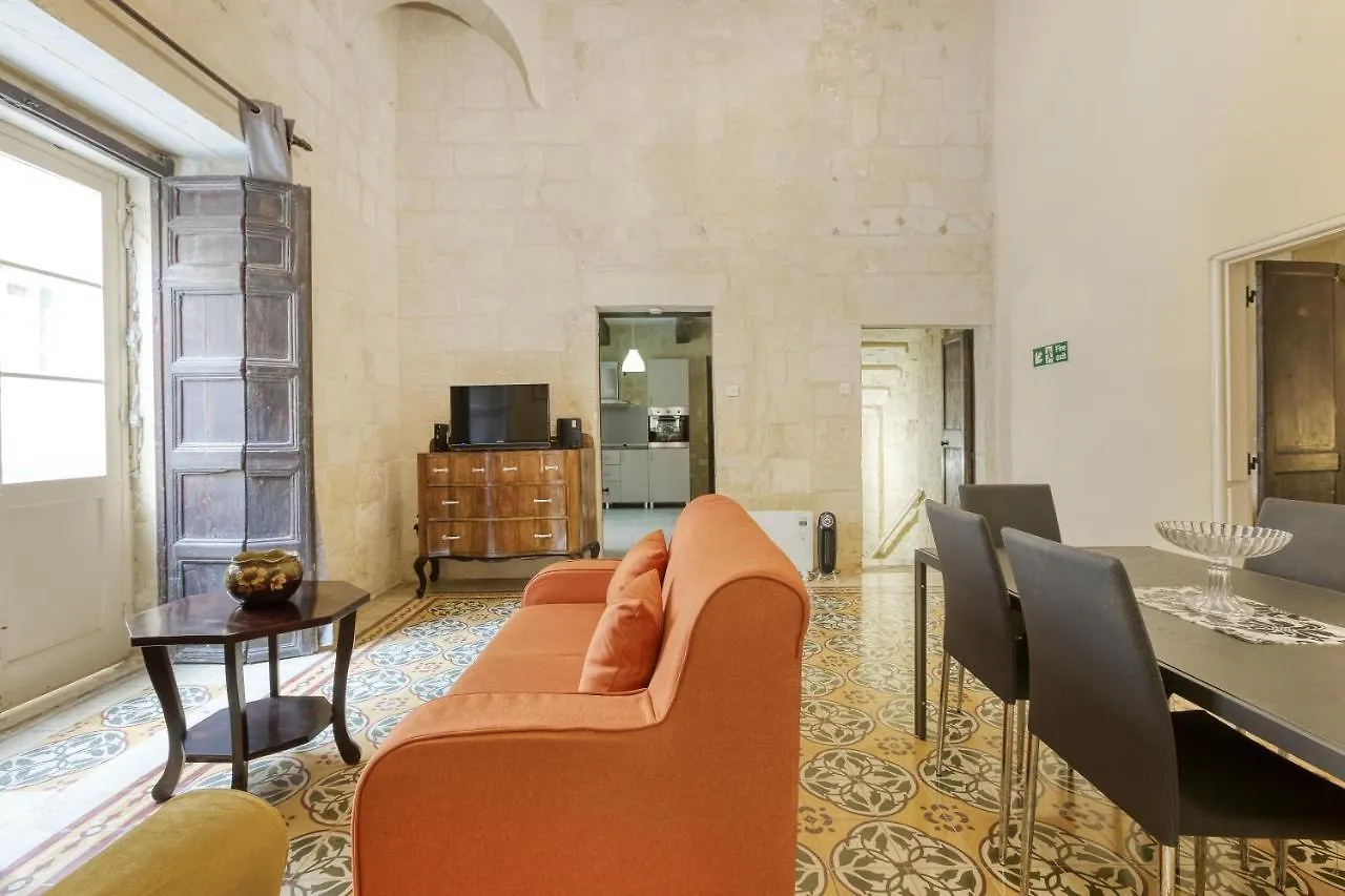 Casa vacanze Vlt214- Valletta 2 Bedroom Townhouse